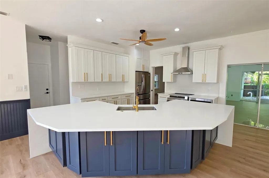 4074 Redbird Circle Sarasota FL 34231