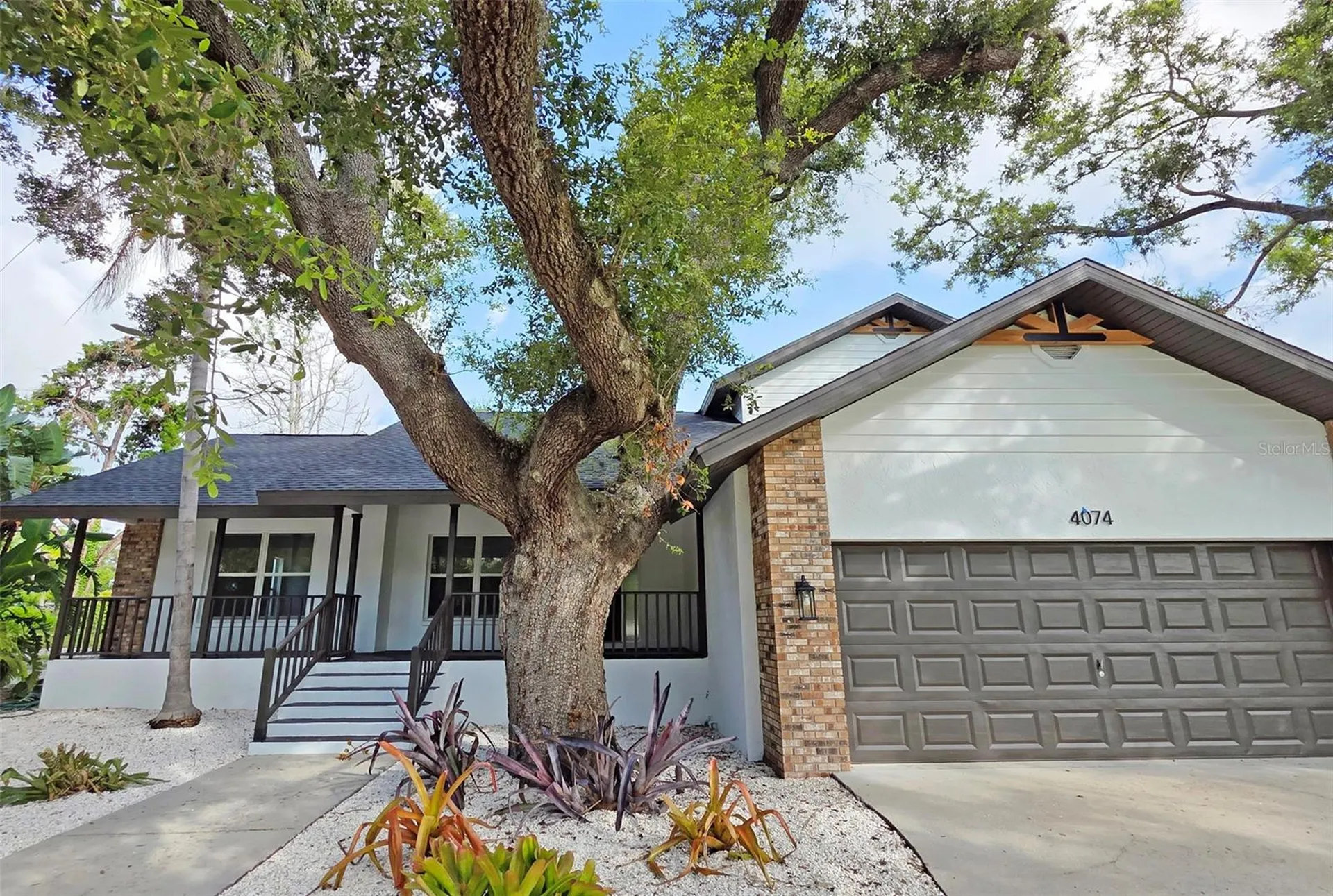 4074 Redbird Circle Sarasota FL 34231
