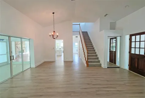 4074 Redbird Circle Sarasota FL 34231
