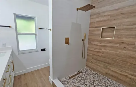 4074 Redbird Circle Sarasota FL 34231