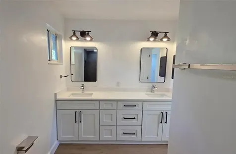 4074 Redbird Circle Sarasota FL 34231
