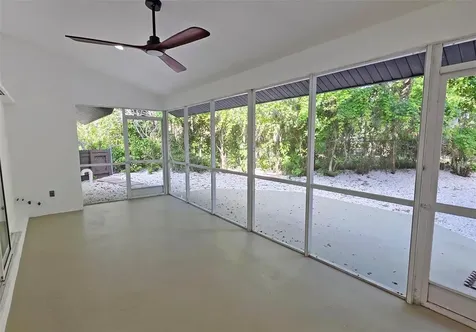 4074 Redbird Circle Sarasota FL 34231