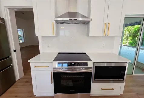 4074 Redbird Circle Sarasota FL 34231