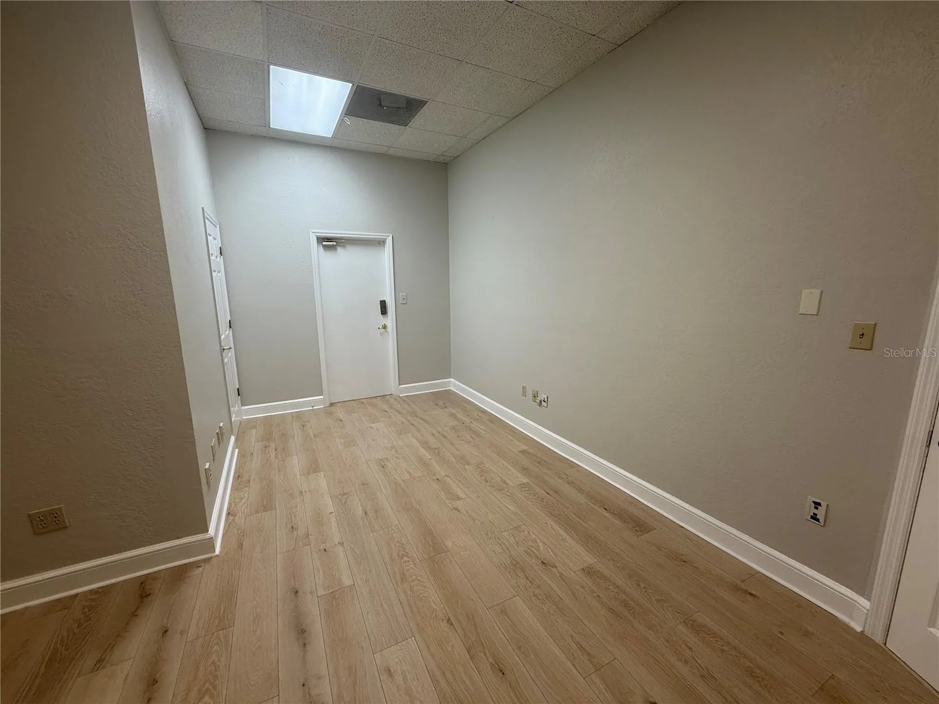 22 W Monument Avenue Kissimmee FL 34741