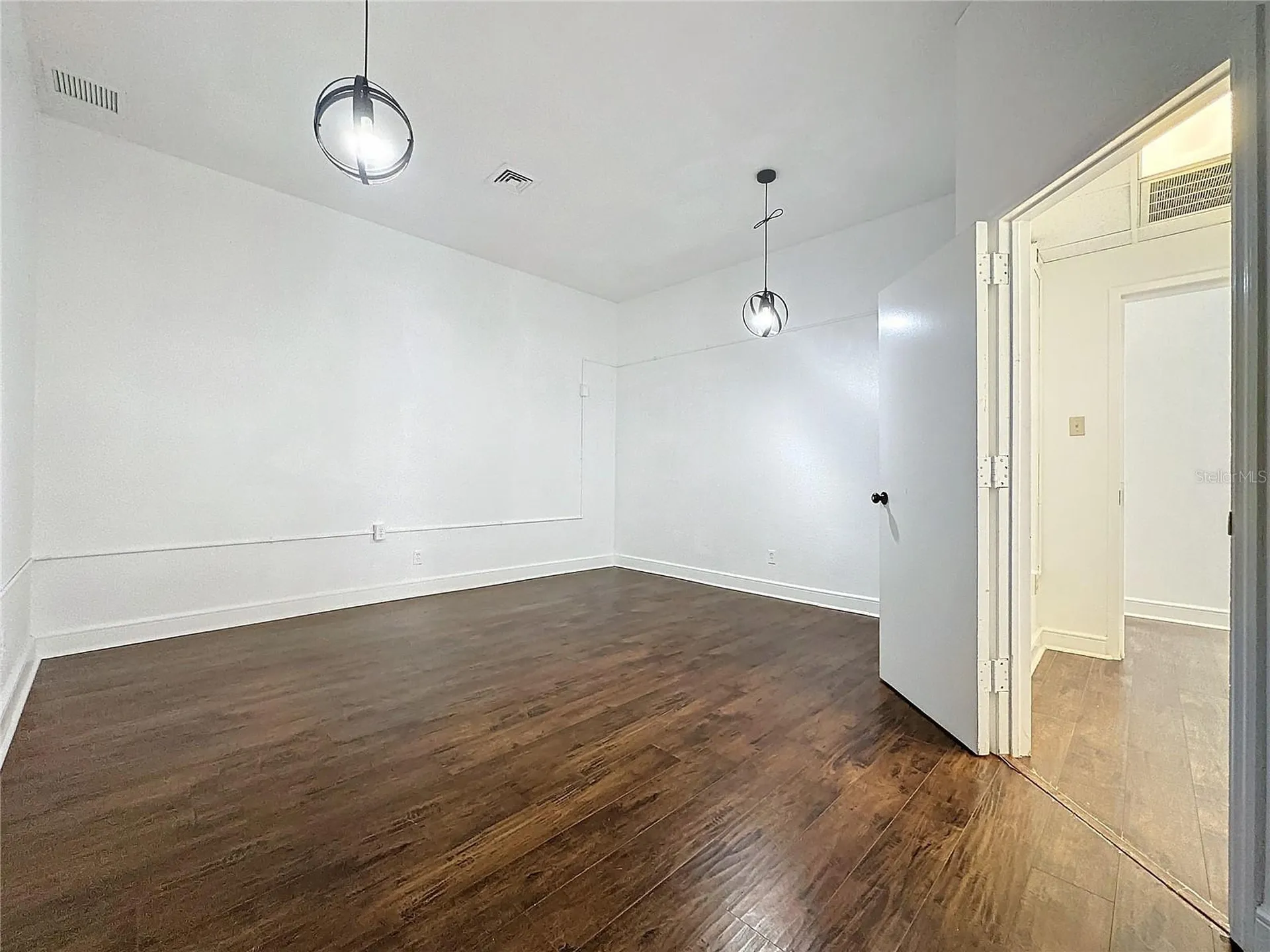 22 W Monument Avenue Kissimmee FL 34741
