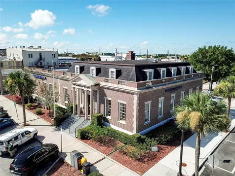 22 W Monument Avenue Kissimmee FL 34741