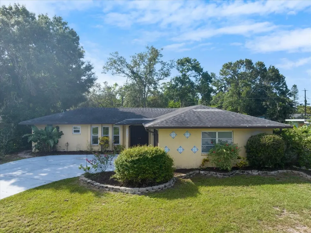 2517 Amanda Drive Sarasota FL 34232