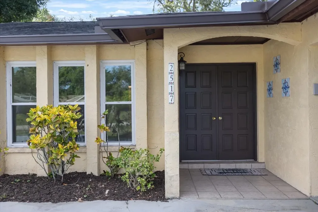 2517 Amanda Drive Sarasota FL 34232