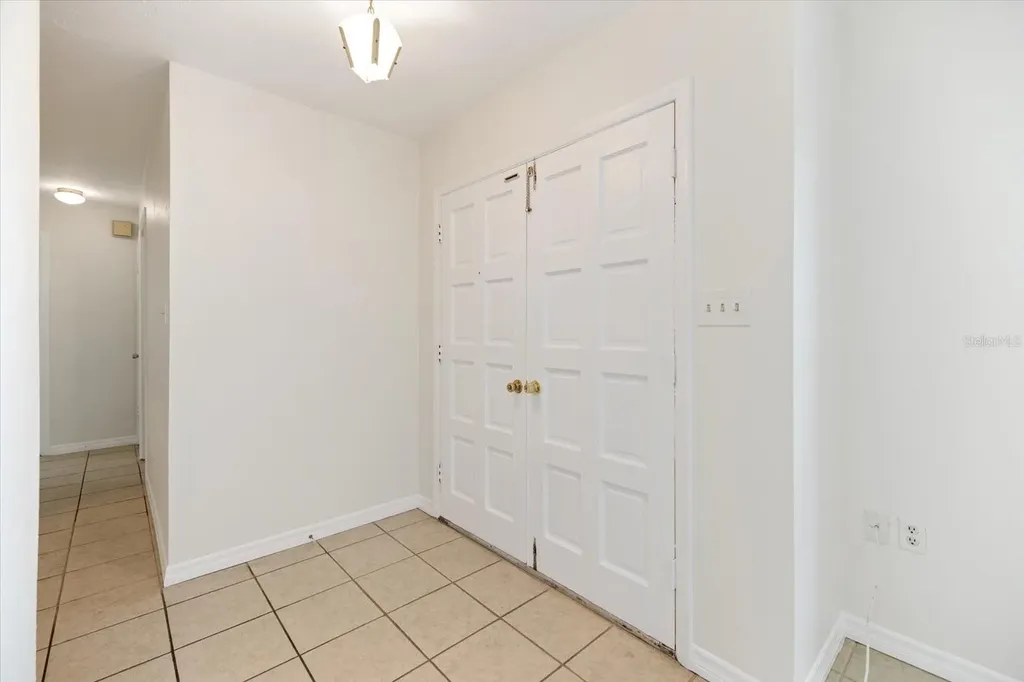 2517 Amanda Drive Sarasota FL 34232