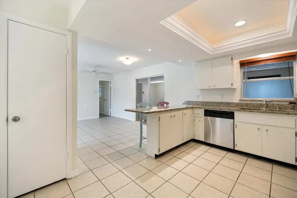 2517 Amanda Drive Sarasota FL 34232