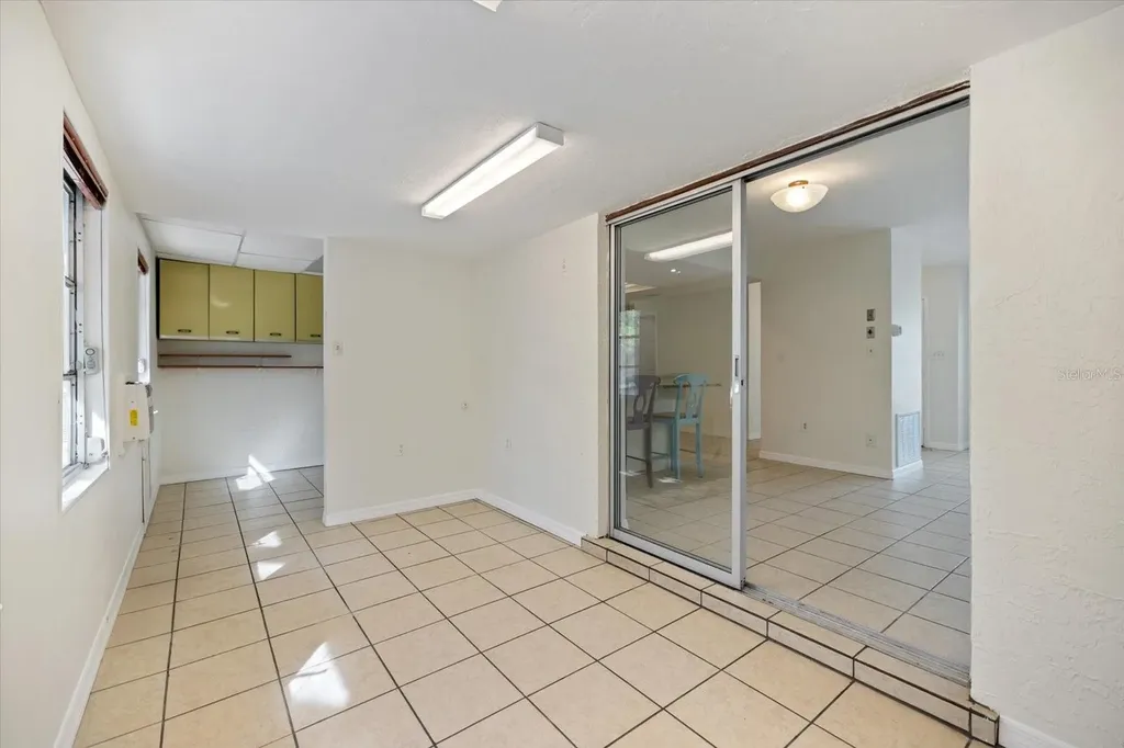 2517 Amanda Drive Sarasota FL 34232