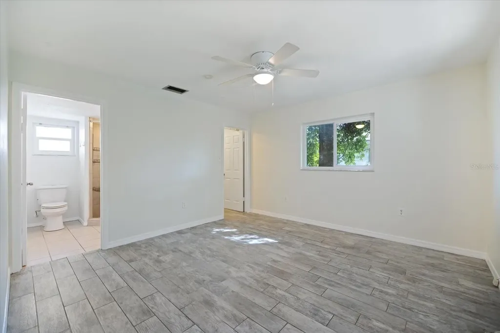 2517 Amanda Drive Sarasota FL 34232