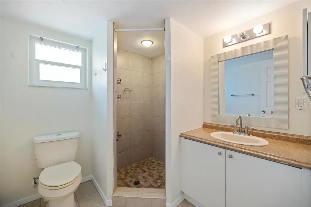 2517 Amanda Drive Sarasota FL 34232