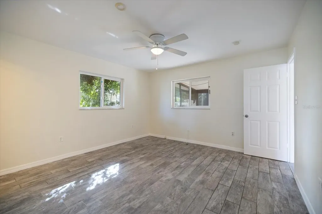 2517 Amanda Drive Sarasota FL 34232