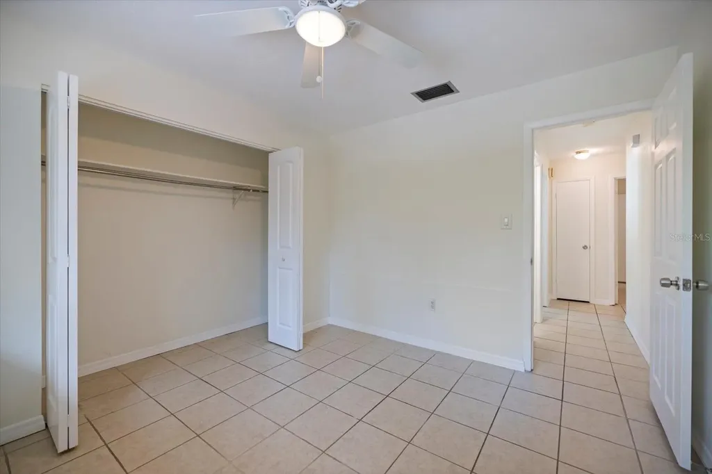 2517 Amanda Drive Sarasota FL 34232