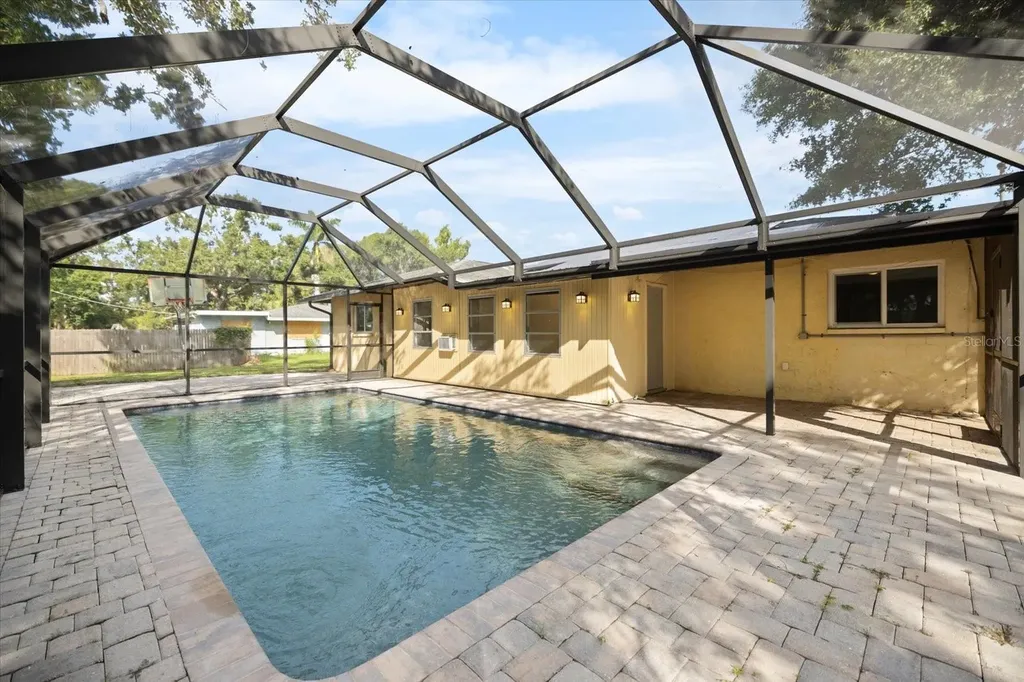 2517 Amanda Drive Sarasota FL 34232