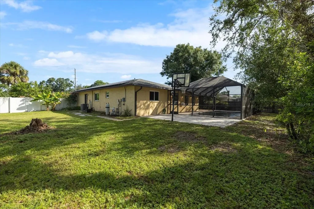 2517 Amanda Drive Sarasota FL 34232