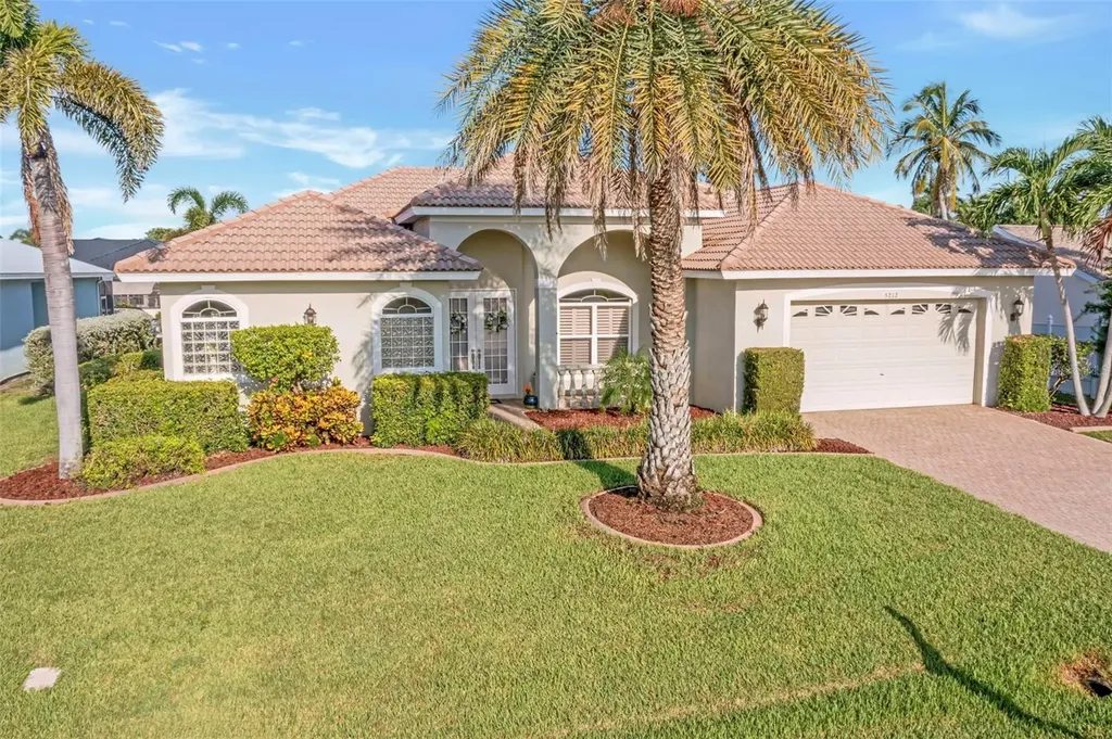 5212 SW 8th Court Cape Coral FL 33914