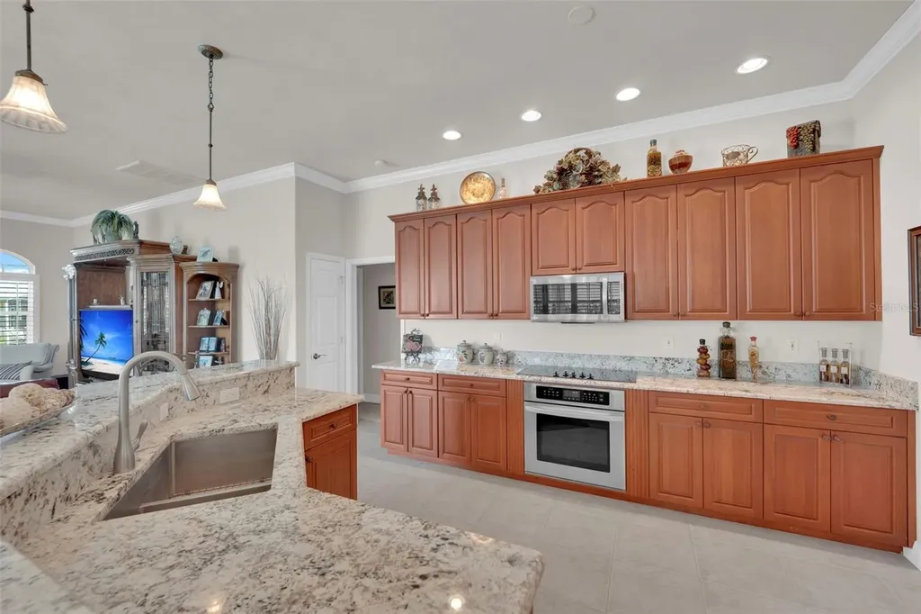 5212 SW 8th Court Cape Coral FL 33914