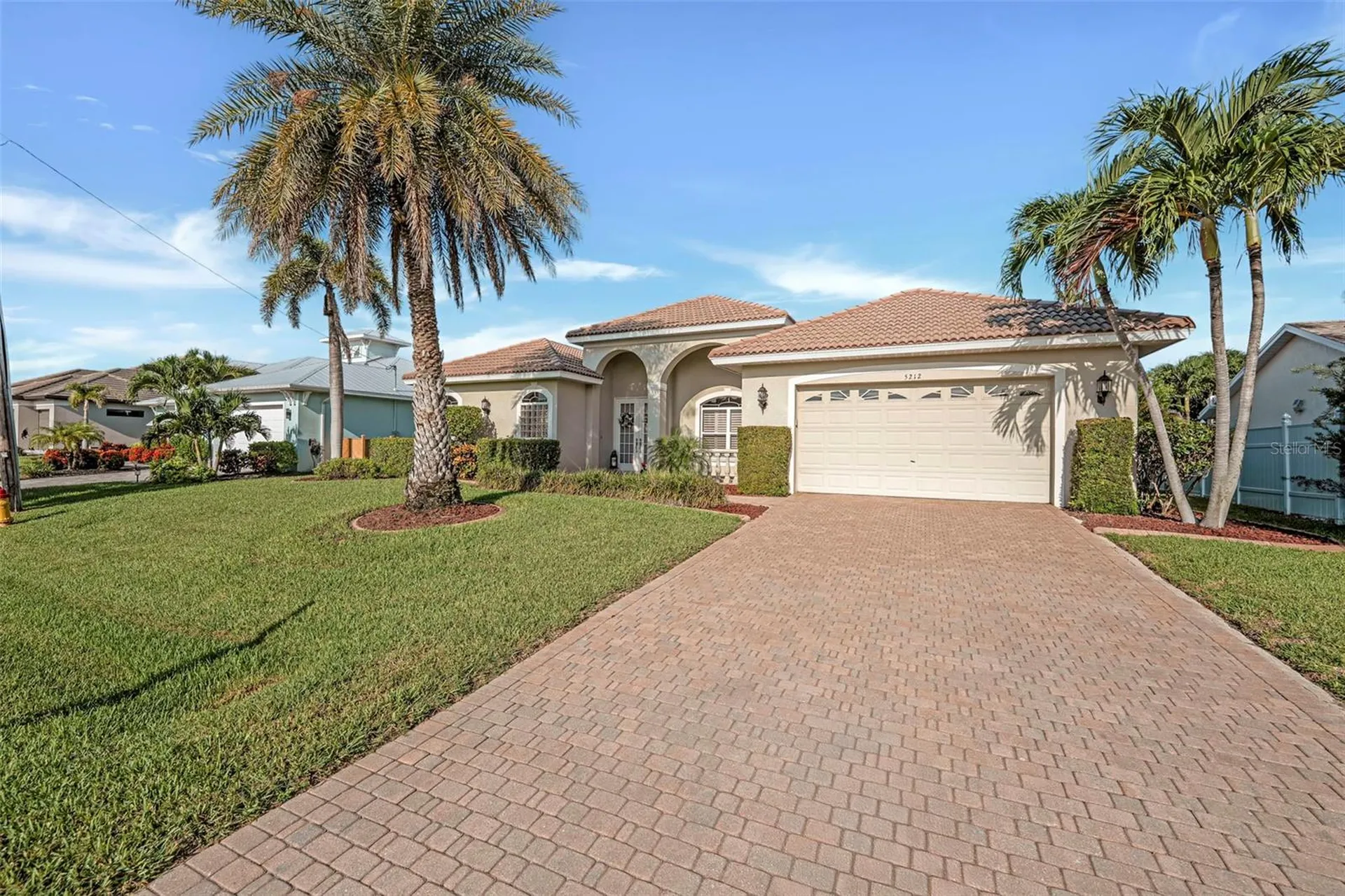 5212 SW 8th Court Cape Coral FL 33914
