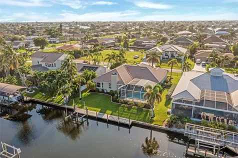 5212 SW 8th Court Cape Coral FL 33914