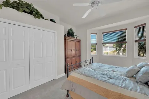 5212 SW 8th Court Cape Coral FL 33914