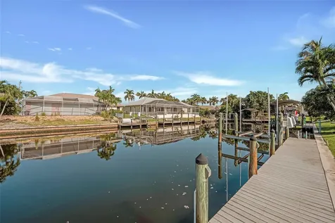 5212 SW 8th Court Cape Coral FL 33914