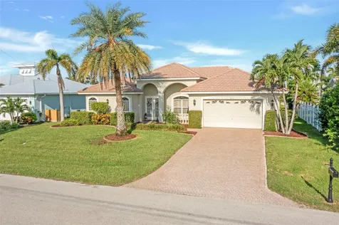 5212 SW 8th Court Cape Coral FL 33914