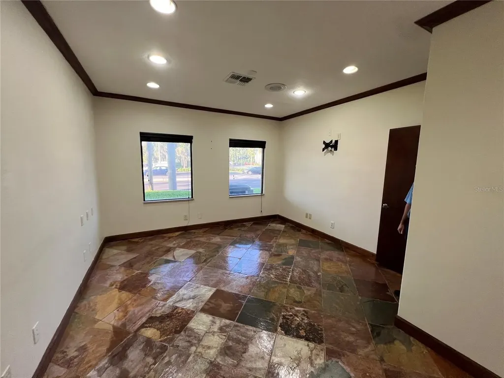 32502 Us Highway 19 N Palm Harbor FL 34684