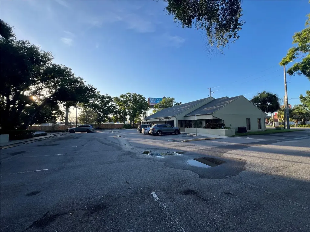 32502 Us Highway 19 N Palm Harbor FL 34684