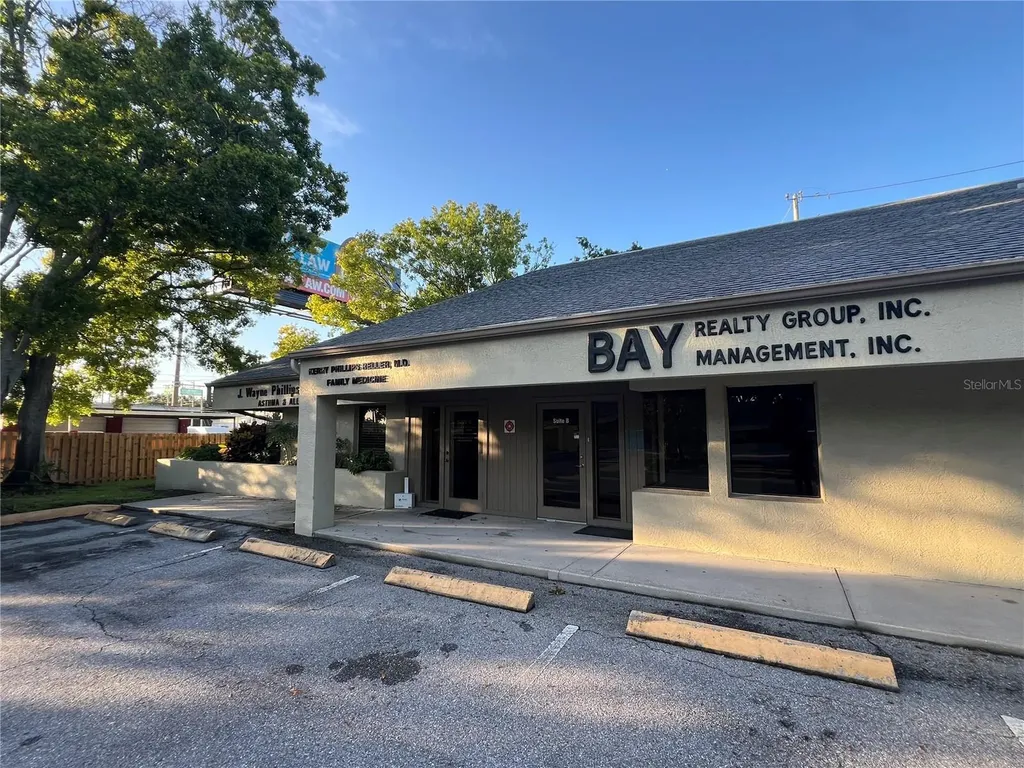 32502 Us Highway 19 N Palm Harbor FL 34684