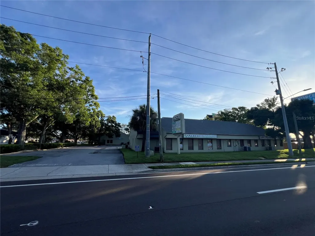 32502 Us Highway 19 N Palm Harbor FL 34684