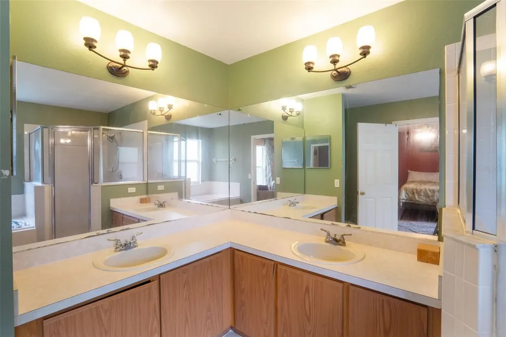 1139 Cambourne Drive Kissimmee FL 34758