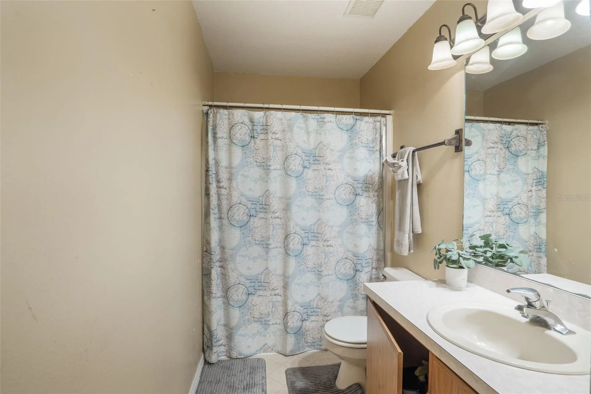 1139 Cambourne Drive Kissimmee FL 34758