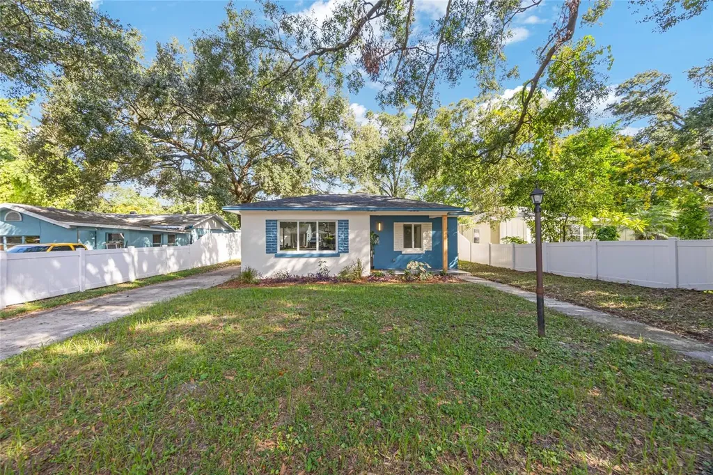 1720 SE Lambright Street Tampa FL 33610