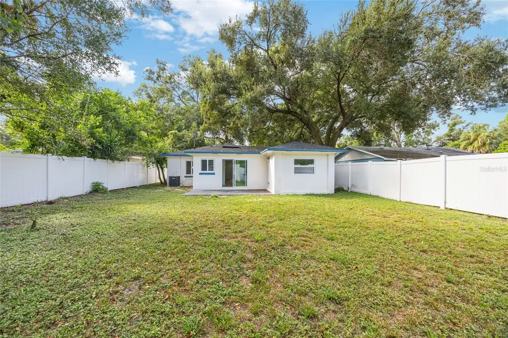 1720 SE Lambright Street Tampa FL 33610