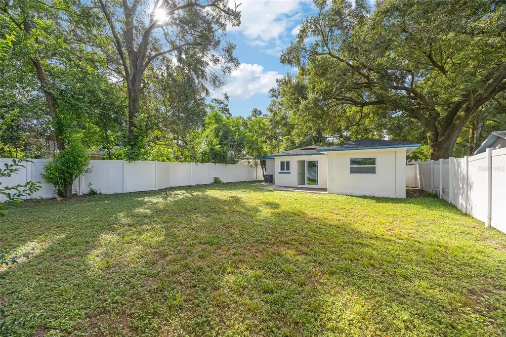 1720 SE Lambright Street Tampa FL 33610