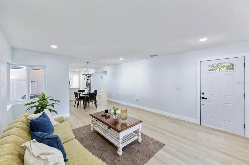 1720 SE Lambright Street Tampa FL 33610