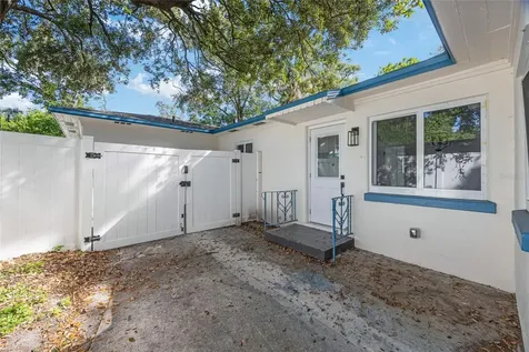 1720 SE Lambright Street Tampa FL 33610