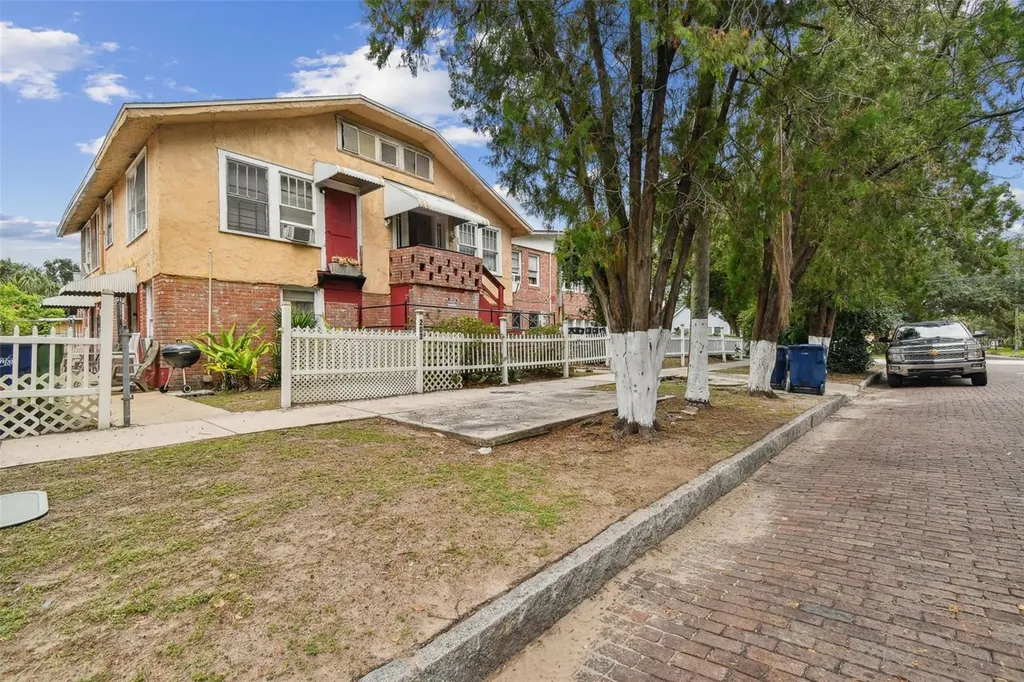 2402 N Highland Avenue Tampa FL 33602