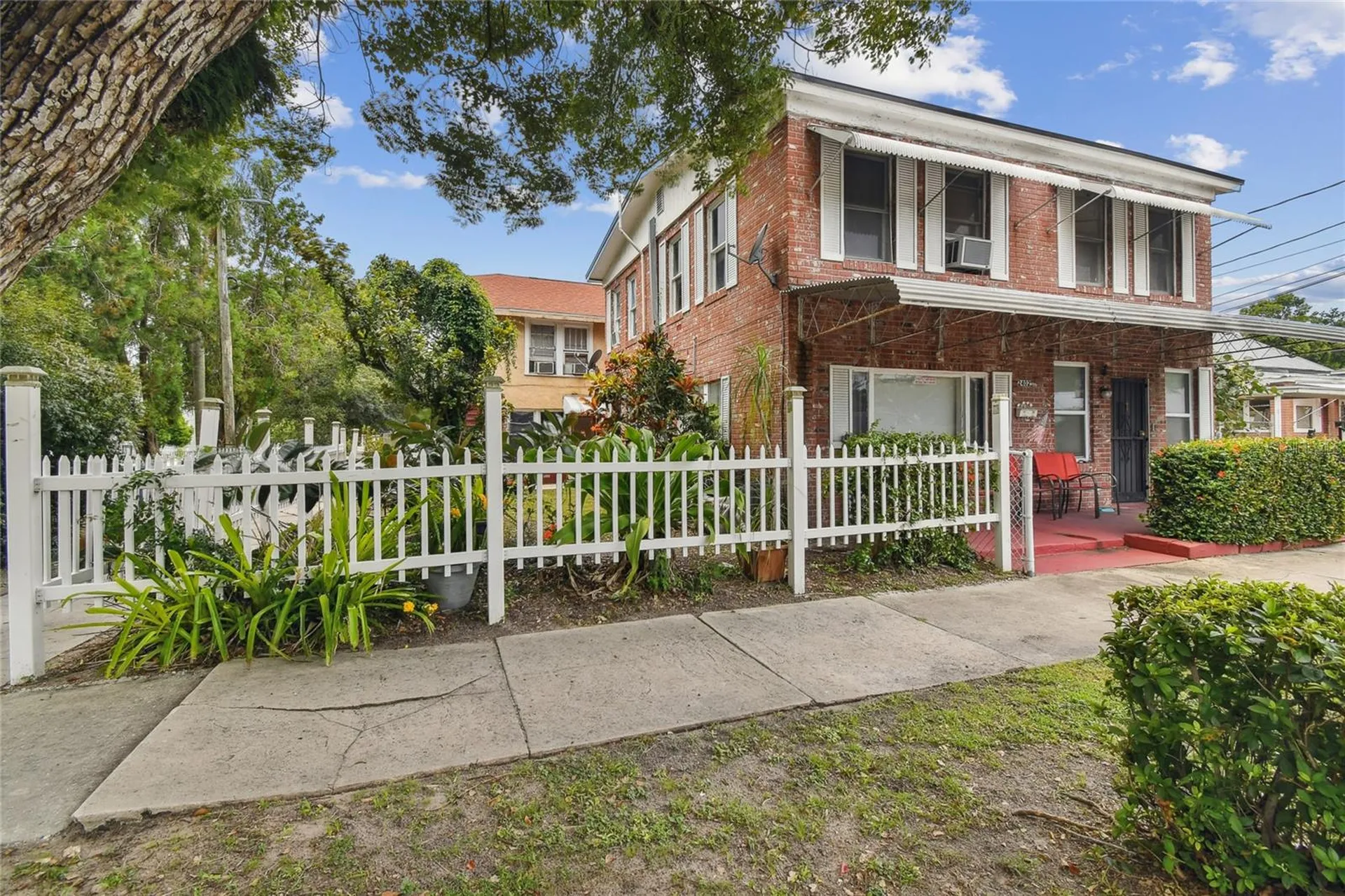 2402 N Highland Avenue Tampa FL 33602