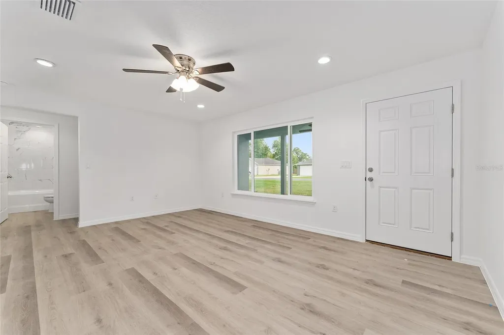13119 NE 7th Loop Silver Springs FL 34488
