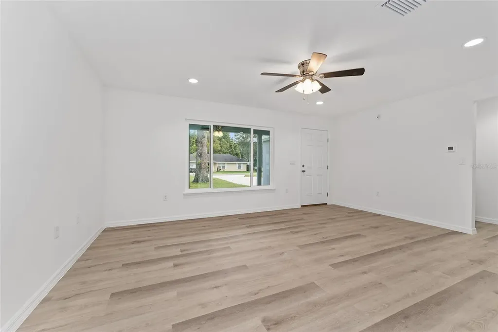 13119 NE 7th Loop Silver Springs FL 34488