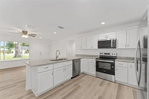 13119 NE 7th Loop Silver Springs FL 34488