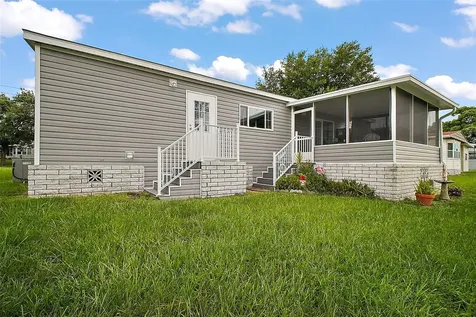 2551 Cayman Circle Zellwood FL 32798