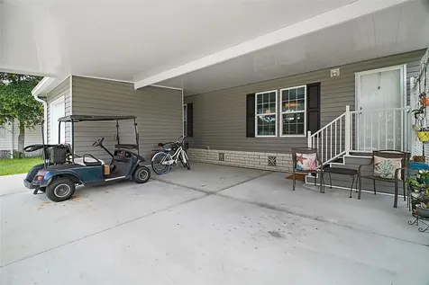 2551 Cayman Circle Zellwood FL 32798