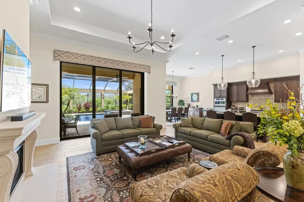 9255 Mcdaniel Lane Sarasota FL 34240