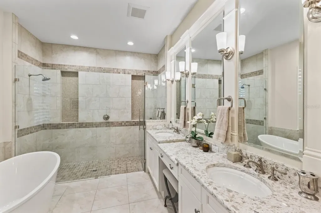 9255 Mcdaniel Lane Sarasota FL 34240