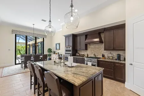 9255 Mcdaniel Lane Sarasota FL 34240
