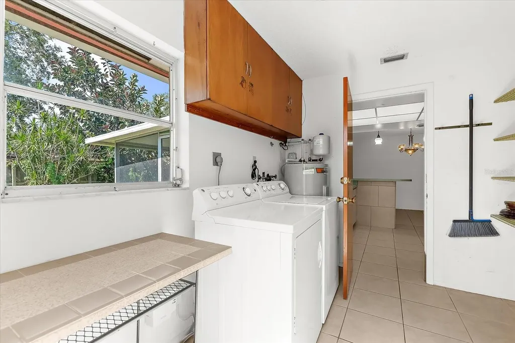 3912 Prado Drive Sarasota FL 34235
